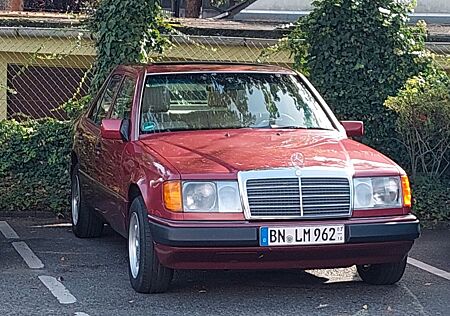 Mercedes-Benz 230 230E W124 AMG-Felgen