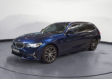 BMW 320d Touring Luxury Line Automatik Aut. Panorama