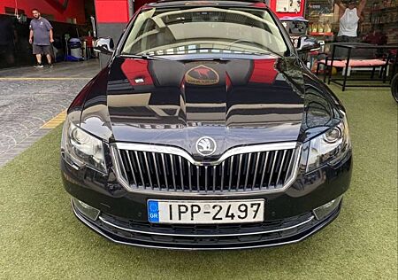Skoda Superb 3.6 V6 DSG 4x4 Ambition Ambition