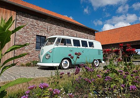 VW T1 Volkswagen 1964 Seltsamer version mit panoramadach