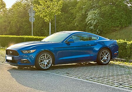 Ford Mustang 2.3 EcoBoost -