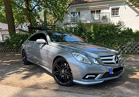 Mercedes-Benz E 500 Coupé AMG-Paket