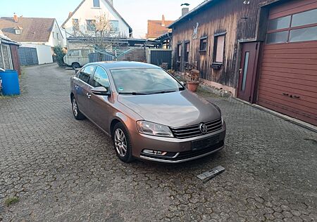 VW Passat Volkswagen 2.0 TDI Trendline BlueMotion Technolo...