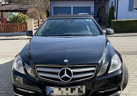 Mercedes-Benz E 250 Cabriolet BlueEFF. AVANTGARDE AV...