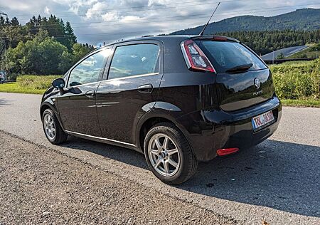 Fiat Punto More 5 Türer Klima Bluetooth TÜV NEU