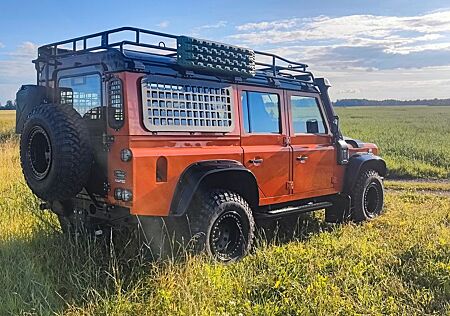 Land Rover Defender 110 Adventure Edition Limited 1/600