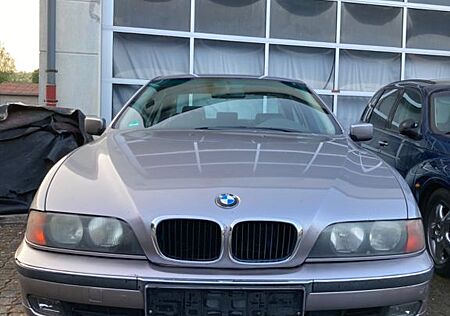 BMW 535 iA V8 US Papiere