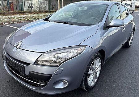 Renault Megane *LIMOUSINE*NAVI*XENON*LEDER*SCHECKHEFT*