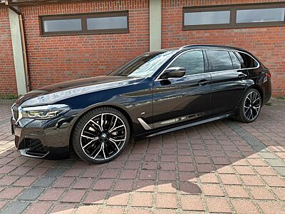 BMW 530d xDrive M-Sport,Massage,Standheizung,8fach