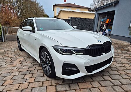 BMW 320d M Paket Pano Laser Live ACC HiFi KAM AHK