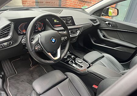 BMW 118i Sport Line Steptronic sehr hochwertig