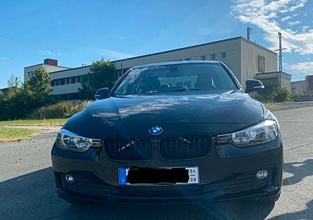 BMW 320d F30 184PS Guter Zustand 2. Hand