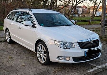 Skoda Superb 2.0 TSI DSG Elegance Combi Elegance