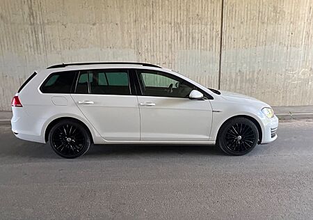 VW Golf Volkswagen VII Variant GTD BMT DSG# AHK# Navi#