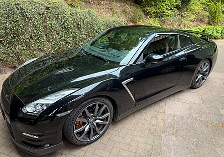 Nissan GT-R 3.8l Black Edition