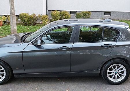 BMW 114i -