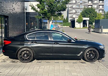 BMW 530d xDrive - Digital Cockpit - Navi Pro - Leder