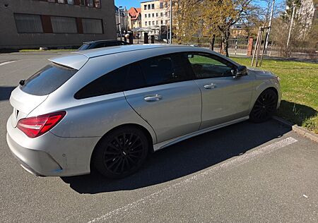 Mercedes-Benz CLA 200 Shooting Brake CLA 200 AMG Line Shoo...