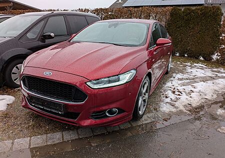 Ford Mondeo Lim. ST-Line 8-Fach bereift