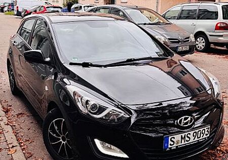 Hyundai i30 1.4 FIFA World Cup Edition, Schaltg