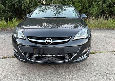 Opel Astra Sp. T. 1.6 CDTI eco Exklusiv 100 S/S E...