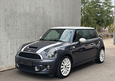 Mini Cooper S Chilli *1. HAND*BI-XENON*NAVI*TEMPOMAT*