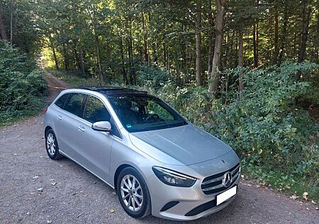 Mercedes-Benz B 200 B -Klasse 200 d/Panorama/AHK