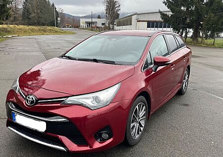 Toyota Avensis 1,8-l-Valvem. Edition S+ T. Sports E...