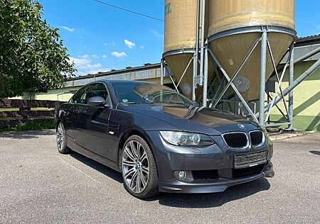 BMW 320i Cabrio -