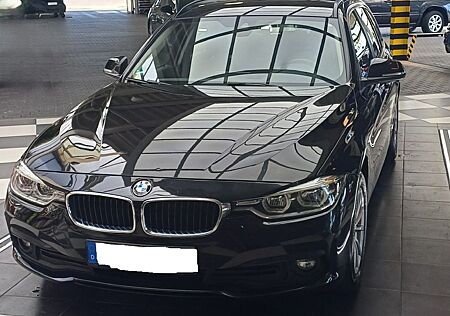 BMW 318d Touring - Advantage Steptronic Navi LED