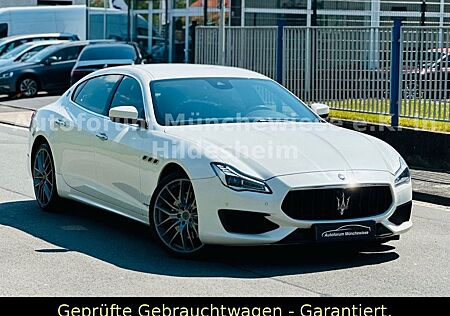 Maserati Quattroporte GranSport *CARBON*LEDER*NAVI*21-ZOL