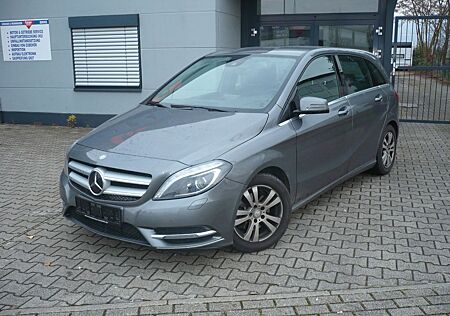 Mercedes-Benz B 200 B-Klasse 200/TEILLEDER/SHZ/KLIMA/XENON/KAMERA