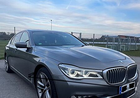 BMW 730d G11 7er |Massage|Standheizung|Head-Up|K