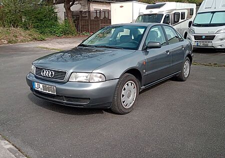 Audi A4 B5 1.6