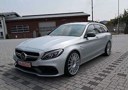Mercedes-Benz C 63 AMG Mercedes-AMG C 63 T S Mercedes-AMG S