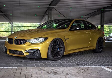 BMW M4 *TOP / DEUTSCHES FAHR. / OHNE OPF