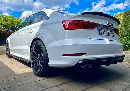 Audi S3 2.0 TFSI S tronic quattro -
