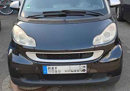 Smart ForTwo coupé 1.0 52kW mhd passion mit NAVI/Klima