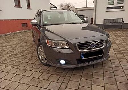Volvo V50 D4 Geartronic R-Design Edition R-Design ...