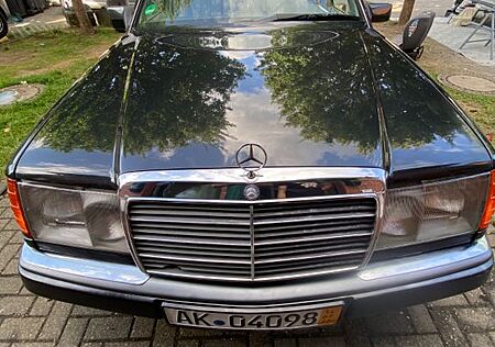 Mercedes-Benz 320