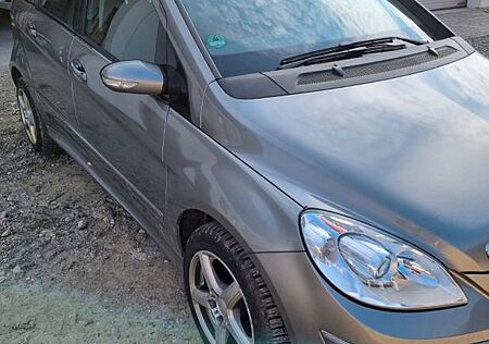 Mercedes-Benz B 200 -Sports Tourer