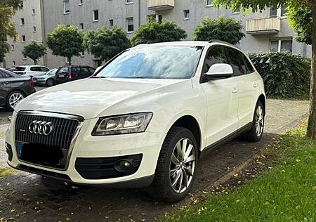 Audi Q5 2.0 TDI quattro -