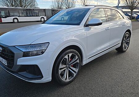 Audi Q8 50 TDI quattro S-line LED Matrix MwSt