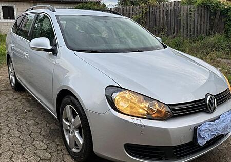 VW Golf Volkswagen 1.6 TDI Style Variant Style