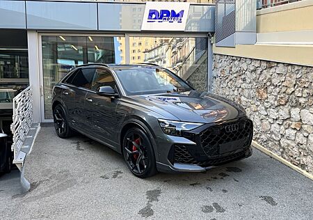 Audi RS Q8 RSQ8 performance TFSI quattro tiptronic