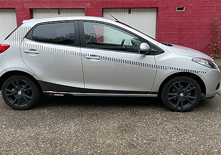 Mazda 2 DE Austausch Motor 49000 1 Hand 1.3 68kw