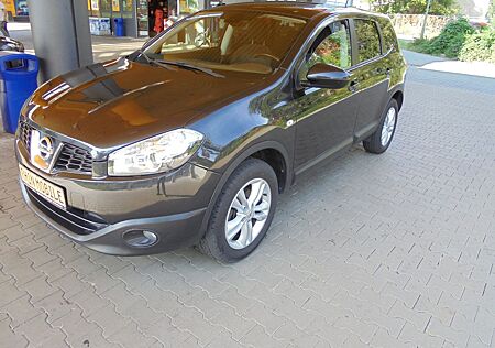 Nissan Qashqai+2 2.0 Visia/7Sitzer/ Garantie/Pano/