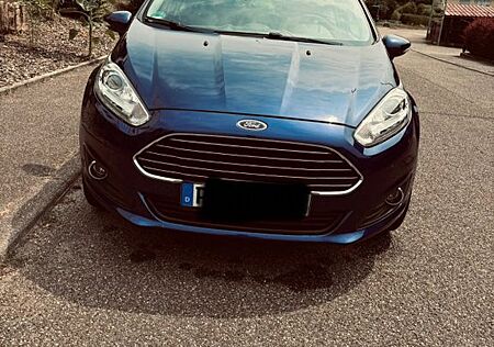 Ford Fiesta 1,25 60kW Titanium SYNC PDC SH