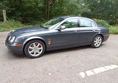 Jaguar S-Type 2.7 Liter V6 Diesel Executive .Bi turbo