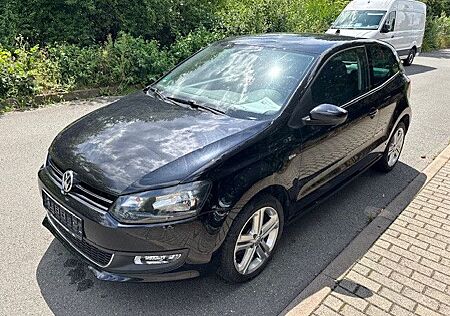 VW Polo Volkswagen V Life